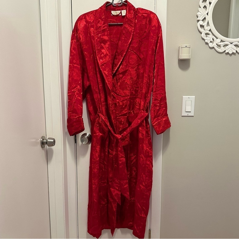 Vintage Victoria's Secret Gold Label Robe w/ Belt Pockets Red M/L Silk Feel